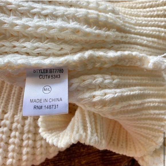 NWOT Blue Blush Puff Sleeve Stripes Knit Crop Sweater - Picture 7 of 7